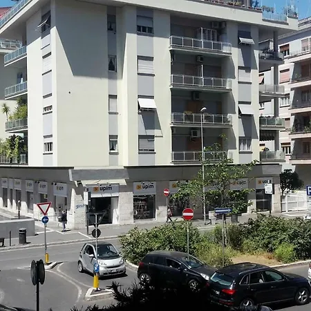 Guest house Libia Metro Station Shared Apt. *